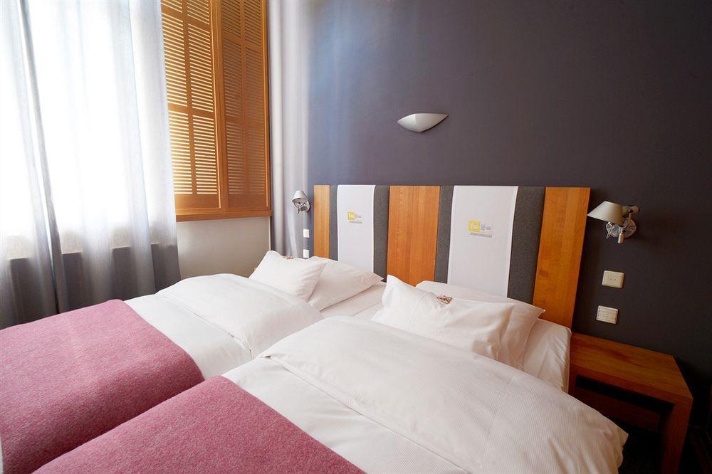 Yoho - The Young Hotel ฮัมบูร์ก ภายนอก รูปภาพ